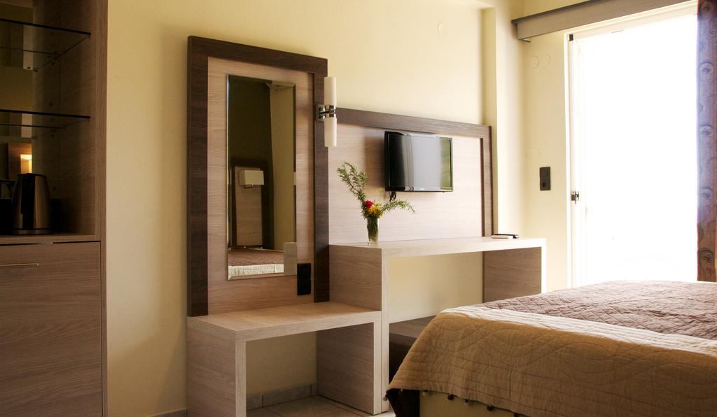 Virgin Mary Apartman Rodákino Szoba fotó
