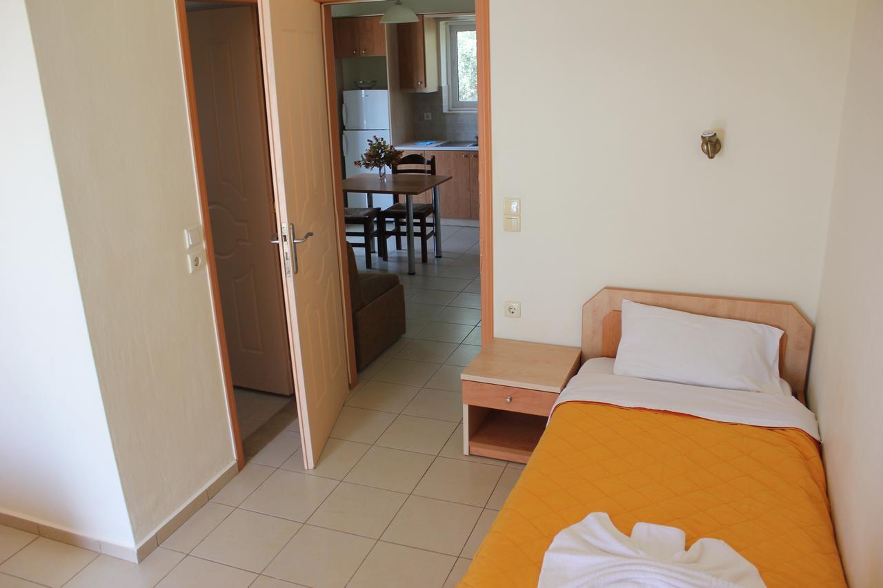 Virgin Mary Apartman Rodákino Kültér fotó